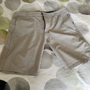 Vuori Shorts Size 30